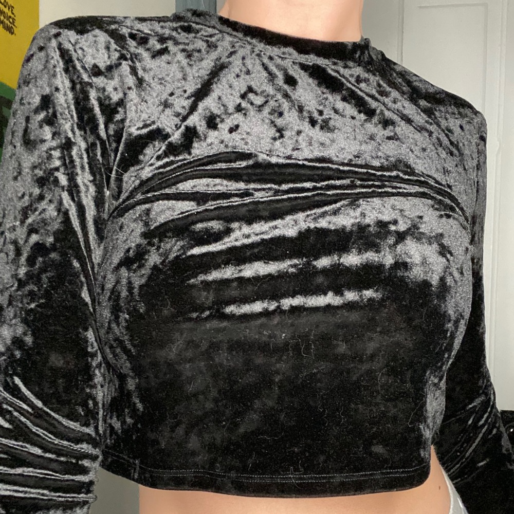 long sleeve black velvet top